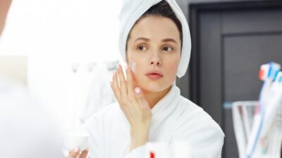 Top Anti-Aging Ingredients Dermatologists Recommend for Younger-Looking Skin
