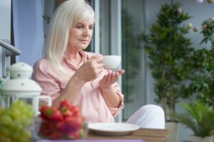 Top Supplements and Lifestyle Tips for Managing Menopause Symptoms